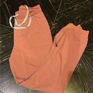 Figs Mauve Jogger Scrub Pants